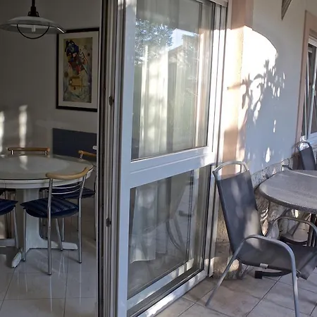 Adriatico Guest house 3*